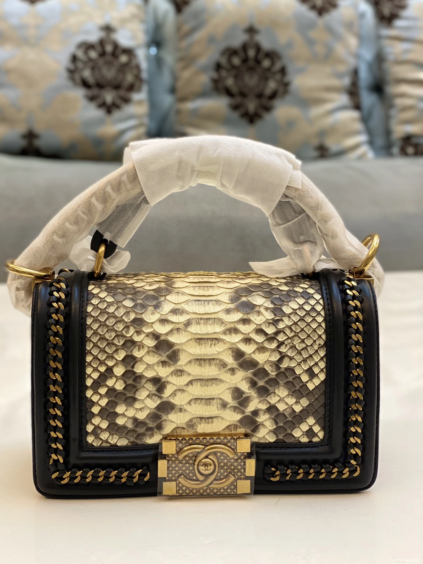 Hyper Peter 20CM CHANEL BAG BOY 0809